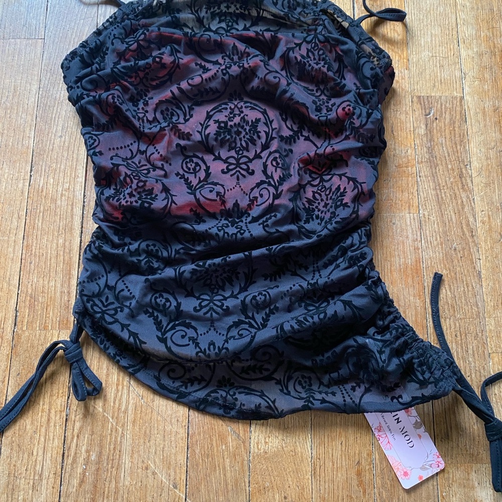 Black and Red Patterned Ruched Top